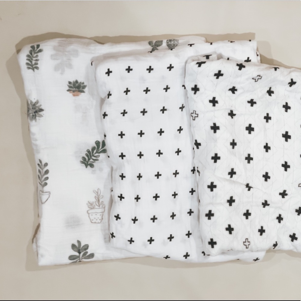 Set of 3 Large Muslin Swaddles